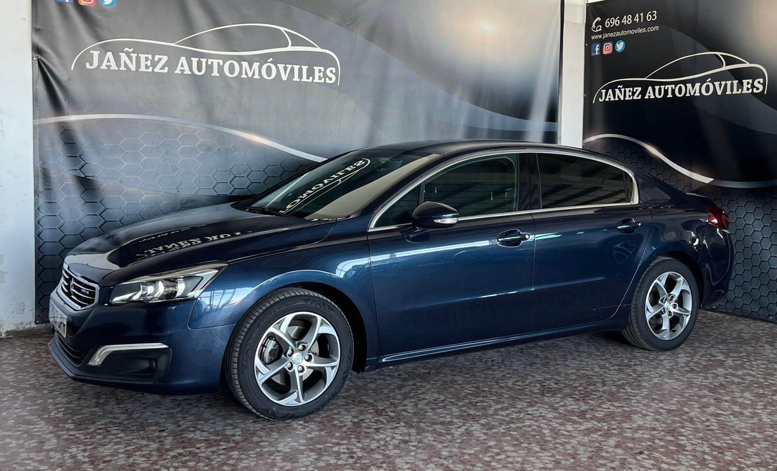 PEUGEOT 508